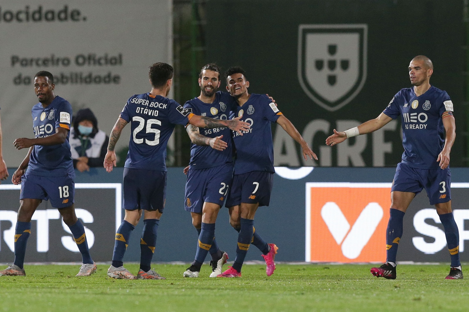 Vis O Fc Porto Assegura Segundo Lugar Da I Liga Ao Vencer Na Visita