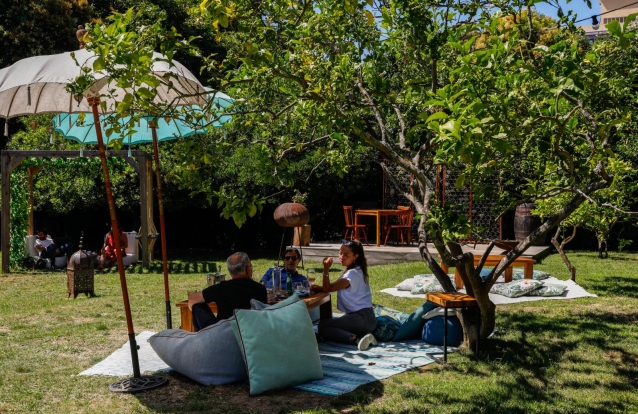 Vis O As Melhores Esplanadas Em Lisboa E No Porto Para Estar Ao Fresco