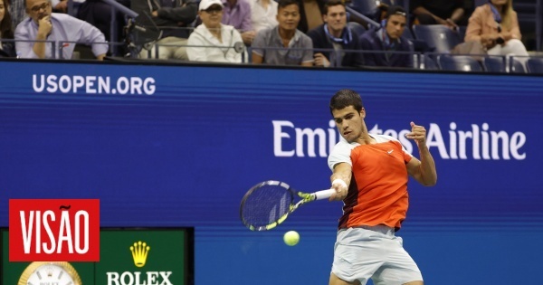 Visão Espanhol Carlos Alcaraz nas meias finais do US Open após