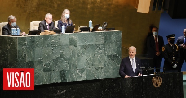 Visão Biden acusa Rússia de violar valores da ONU e condena ameaça