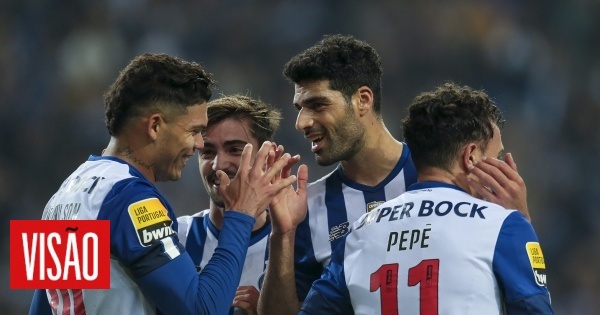 Visão FC Porto regressa aos triunfos na I Liga goleada ao Paços