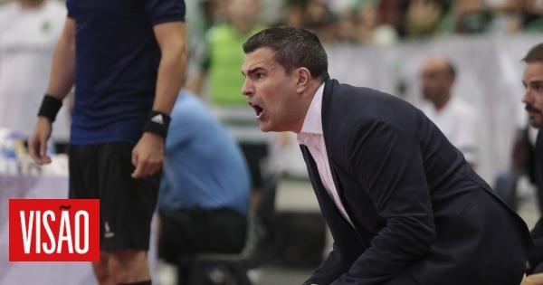 Vis O Treinador Espanhol Pulpis Deixa Comando Da Equipa De Futsal Do