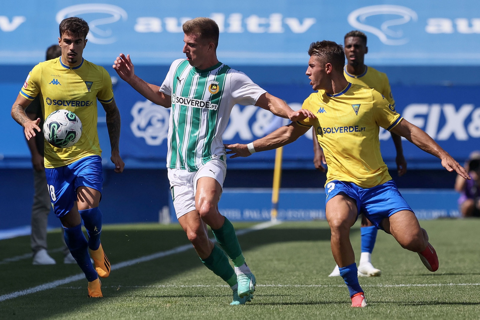 Vis O Estoril Praia Vence Rio Ave E Consegue Primeira Vit Ria Na I Liga