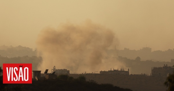 Visão Israel bombardeia posições do Hezbollah no Líbano em resposta a