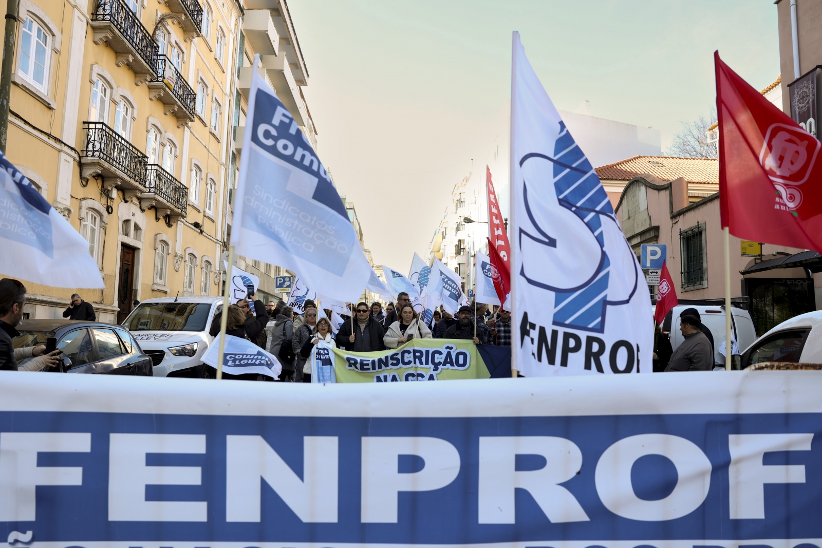 Vis O Professores Lan Am Campanha Para Exigir Cumprimento De