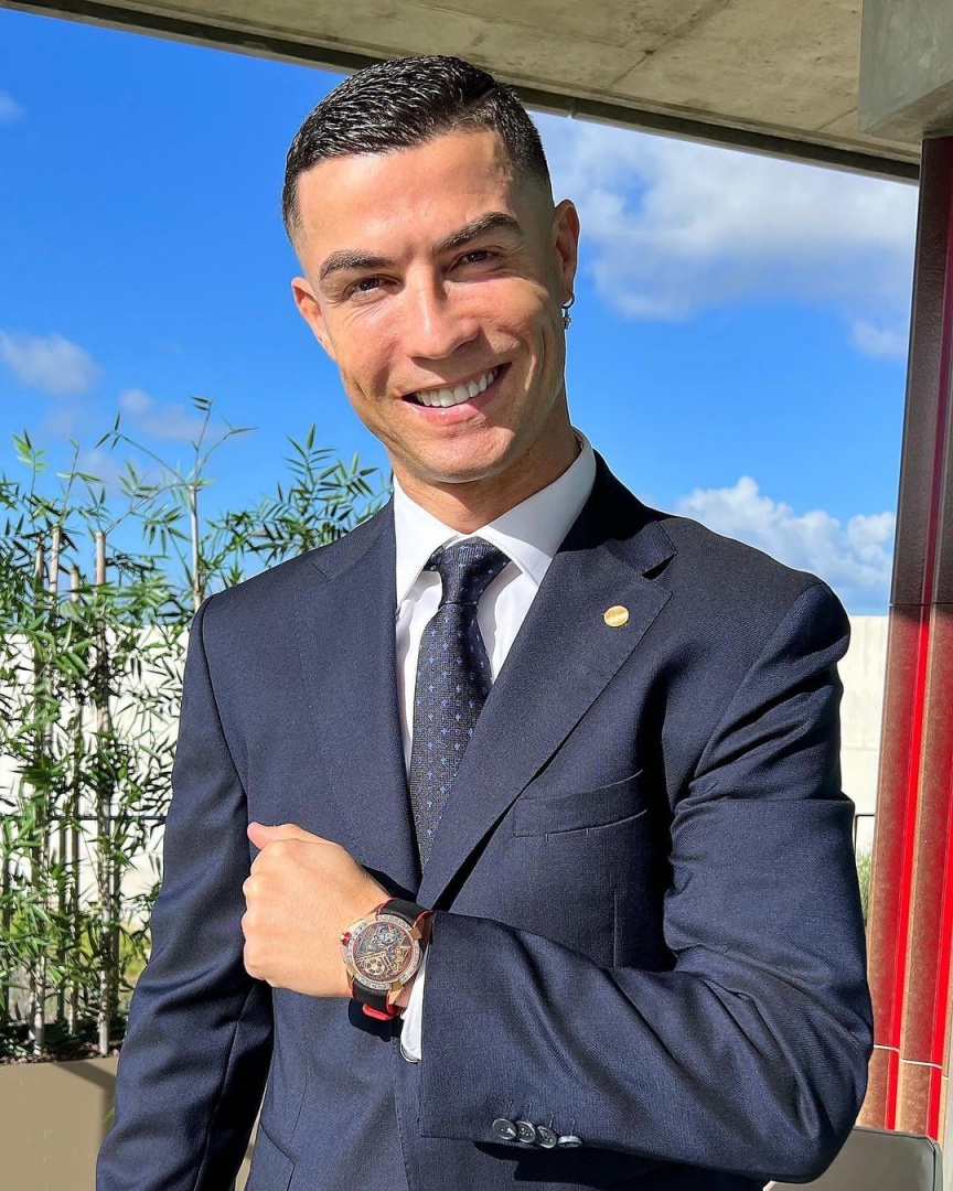 Cristiano Ronaldo lança novo modelo de relógio