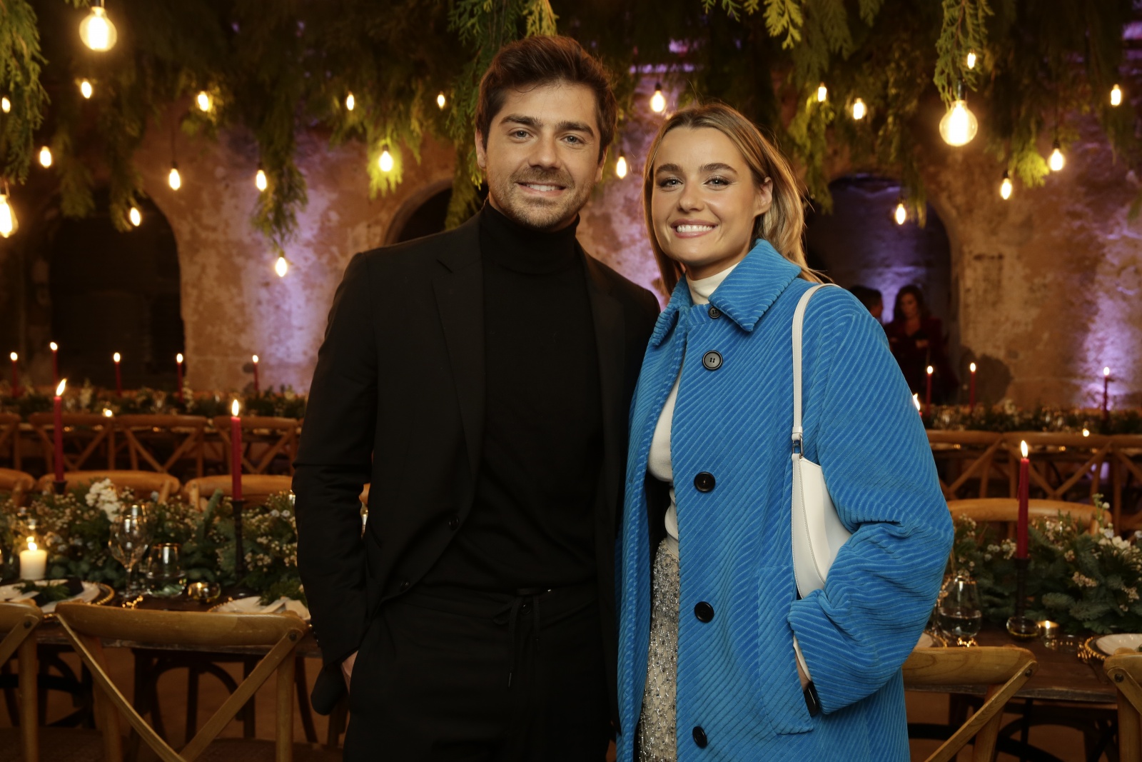 O casal de atores Lourenço Ortigão e Kelly Bailey estiveram presentes no jantar de Natal da Nespresso