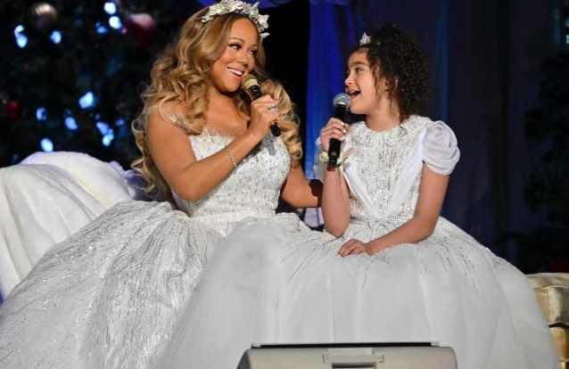 Mariah e a filha Monroe