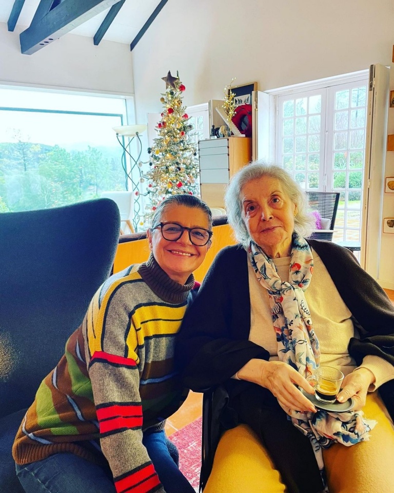 Júlia Pinheiro mostra-se ao lado da mãe numa rara partilha