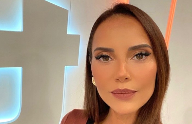 Iva Domingues à frente da "Máquina da Verdade"