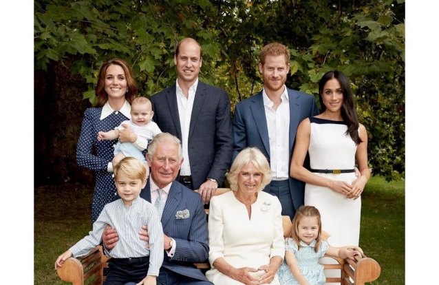 Família real recusa falar com Harry
