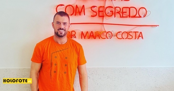 Marco Costa ensina a fazer bolachas com as crianças