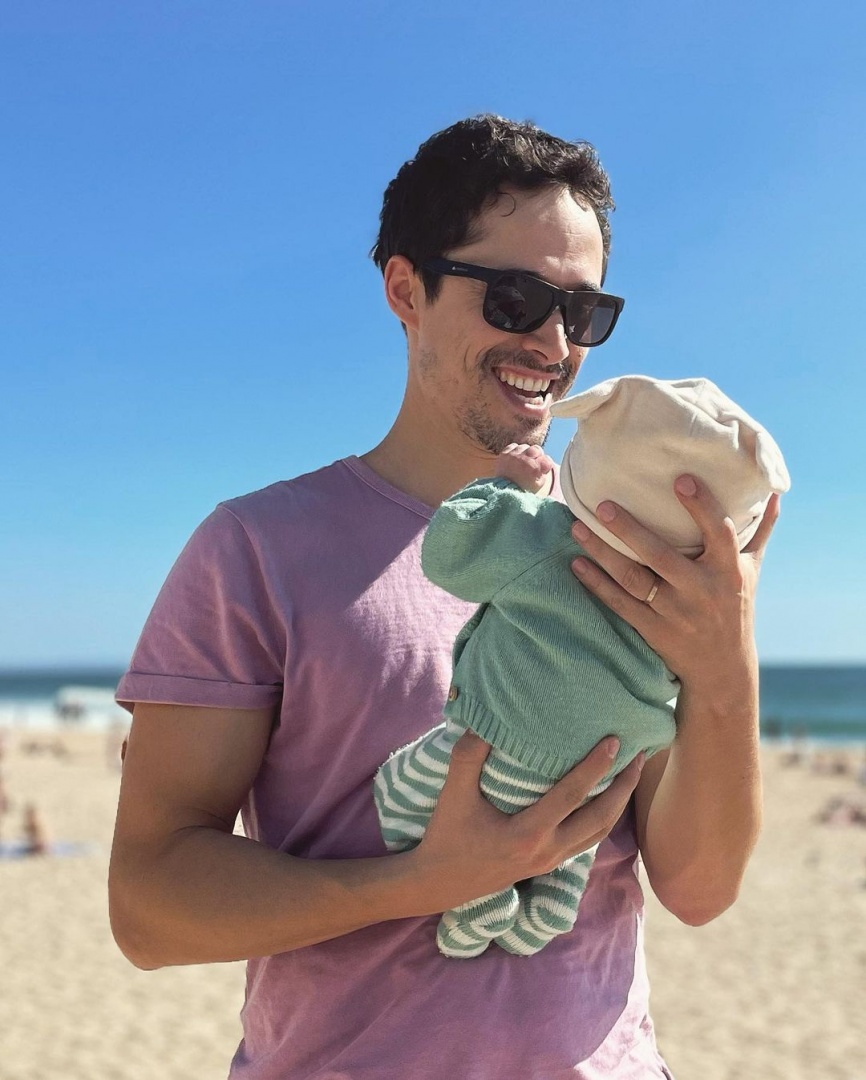 João Paulo Sousa leva filho à praia