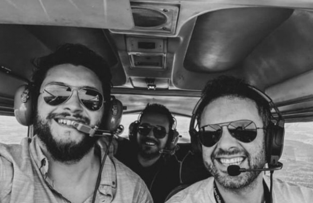 João Paulo Rodrigues leva amigos a passear no seu... avião. Veja o vídeo!