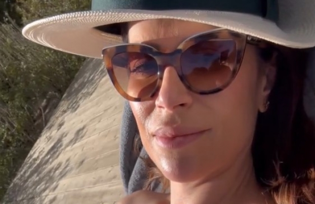 Dânia Neto exibe barriguinha: "A crescer a olhos vistos"