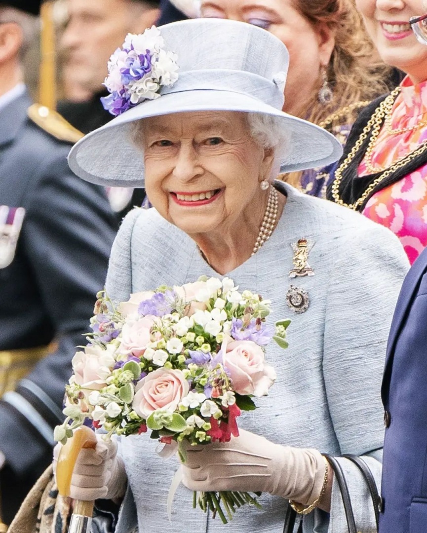 Rainha Isabel II faria hoje 97 anos - Eis a homenagem da família real