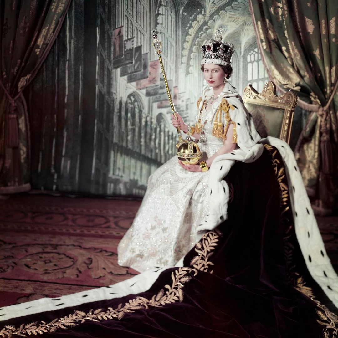 Recorde o “dress code” de Isabel II que foi feito à 10 tentativa