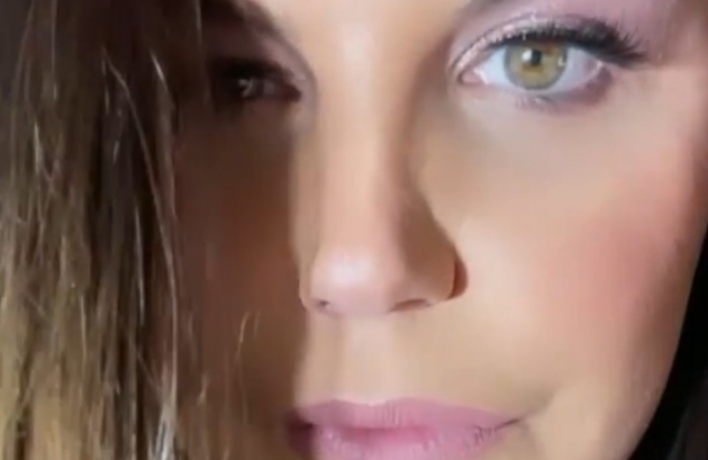 Agora é Kátia Aveiro contra o CM. Veja o vídeo