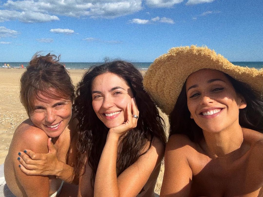 Rita Pereira de férias com as "manas" Sara Barradas e Joana Seixas