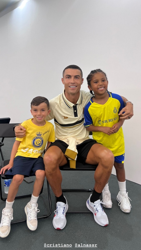 O encontro do filho de Kim Kardashian com Cristiano Ronaldo e Danilo -  Atualidade - SAPO Lifestyle