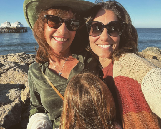 Daniela Ruah comemora o aniversário da mãe