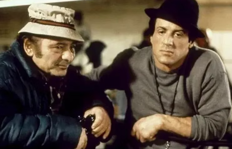 Morreu Burt Young, ator que interpretava o melhor amigo de Rocky Balboa