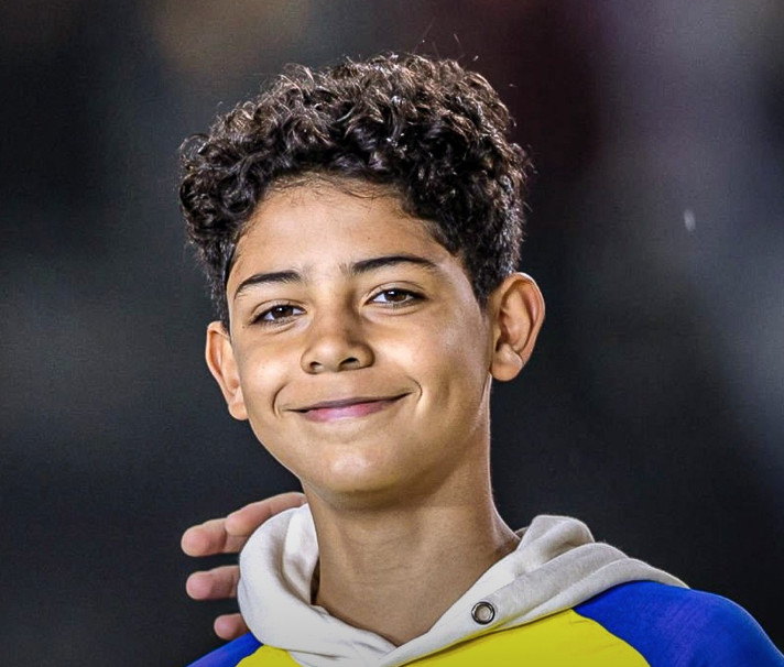 Filho de Cristiano Ronaldo assina pelo Al-Nassr e vai jogar com a camisola 7