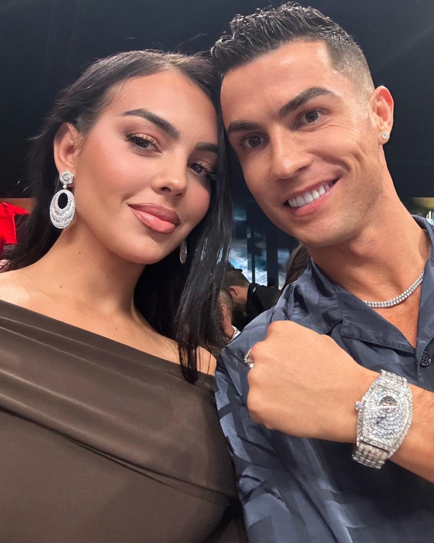 Georgina Rodriguez e Cristiano Ronaldo têm "noite fantástica" em Riade