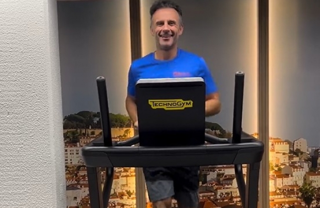 Rui Unas prepara-se para enfrentar as tentações natalícias