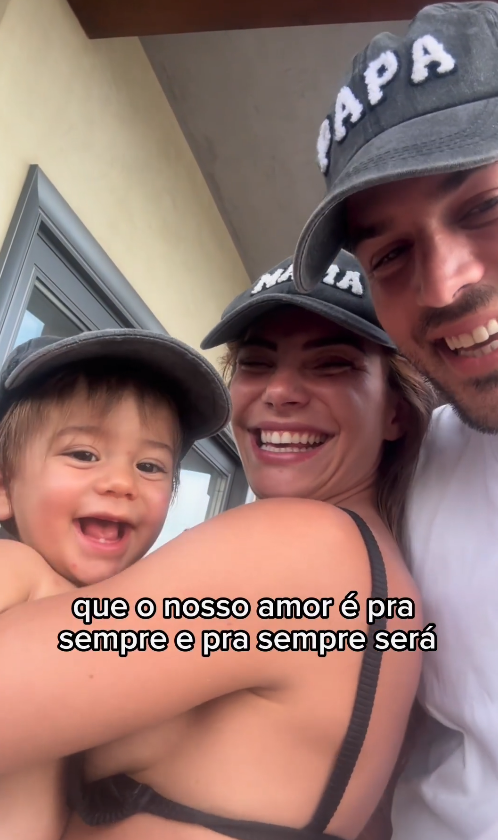 Carolina Carvalho e David Carreira exibem pela primeira vez o rosto do filho