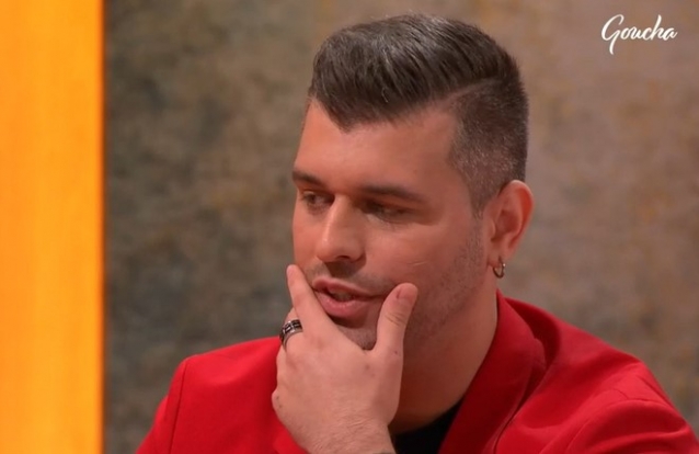 “No Goucha” Tiago Ginga elogia a mãe do filho: “A Bernardina é a melhor mãe do mundo”