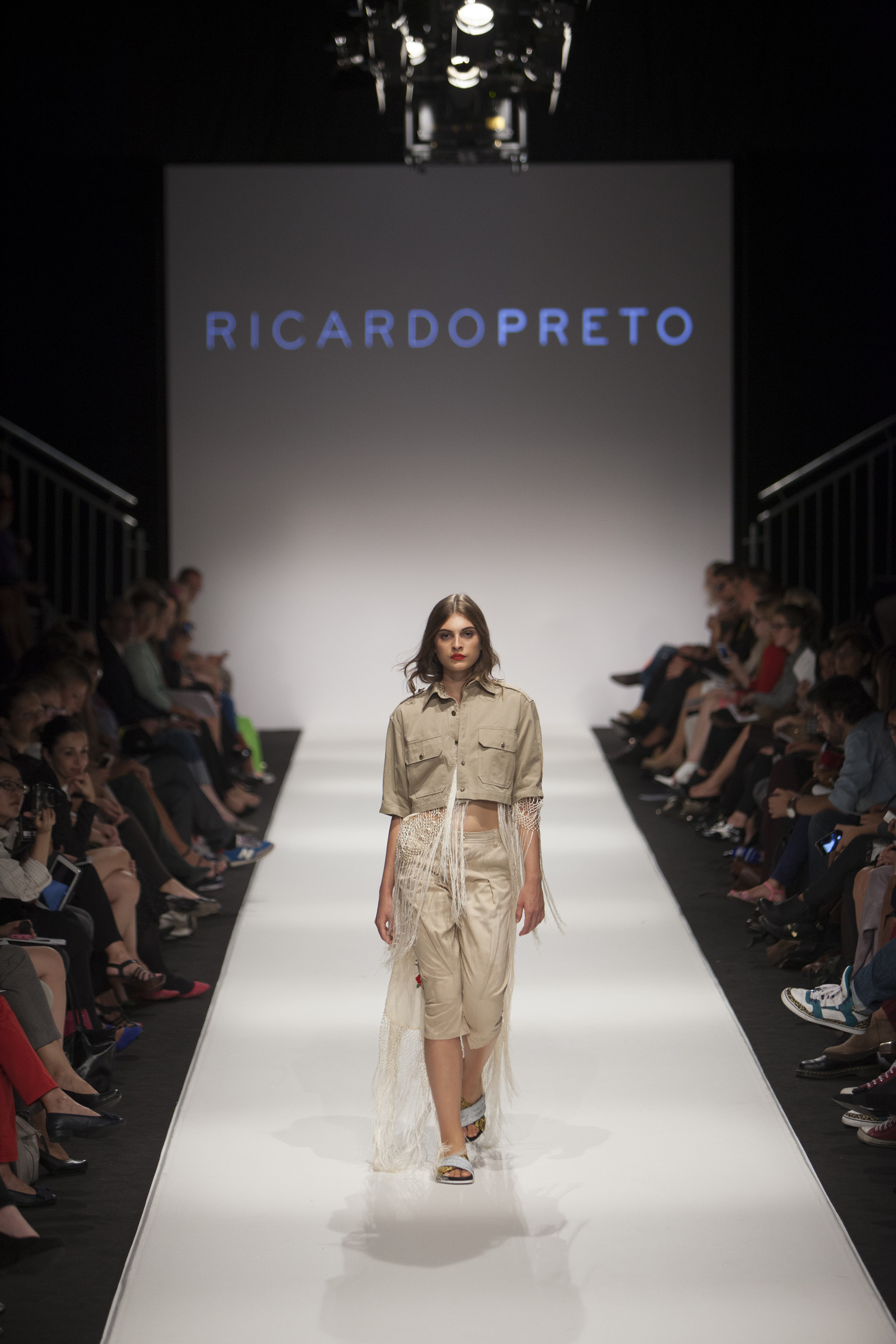 A inspiração militar de Ricardo Preto chega a Viena