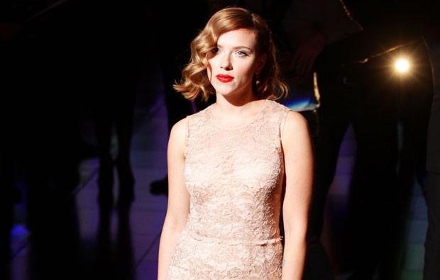 Scarlett Johansson (Dolce & Gabbana)