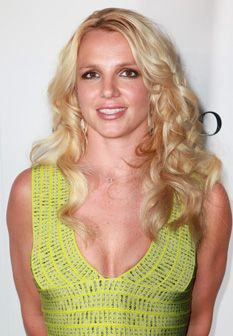 Britney Spears regressa às passadeiras vermelhas em grande estilo