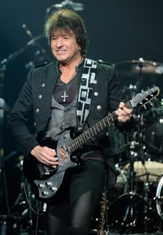 Richie Sambora internado em clínica de reabilitação