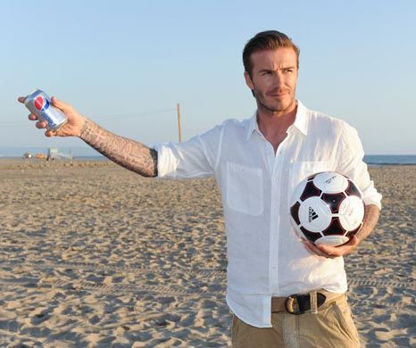 David Beckham filma anúncio com Sofia Vergara