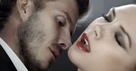 Vídeo: Victoria e David Beckham muito íntimos
