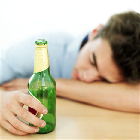 Como proteger os adolescentes do álcool