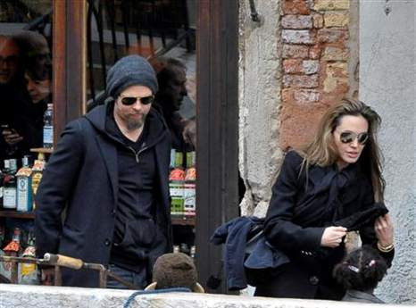 Brad Pitt e Angelina Jolie renovam amor em Veneza
