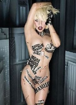 Lady Gaga parece nua em produção fotográfica (outra vez!)