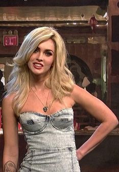 Fotos: Megan Fox esteve no Saturday Night Live