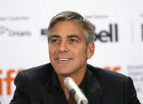 George Clooney: “Prefiro fazer um exame à próstata do que estar no Facebook