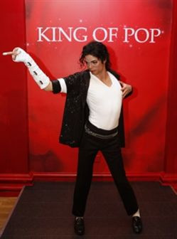 Michael Jackson tem 13ª  figura de cera