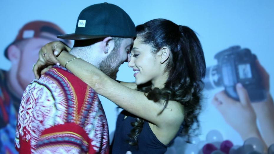 ariana-grande-and-her-bestie-mac-miller-remix-into-you-into-a-slower-sexier-tune-body-image-1470624827.jpg