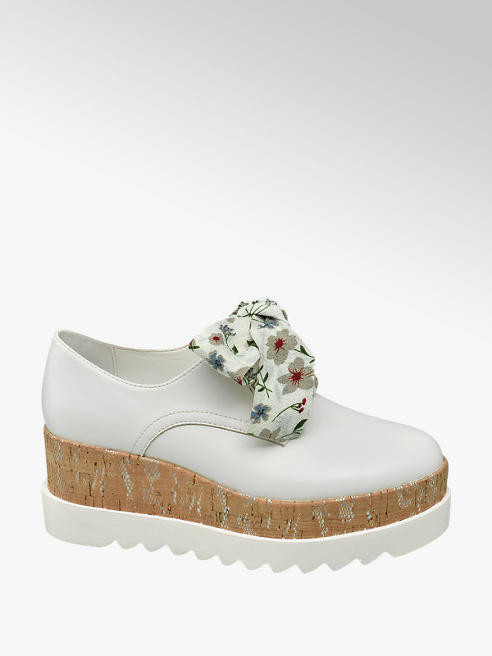 Sapatos brancos com laçada na La Redoute, 39,90 euros.jpg