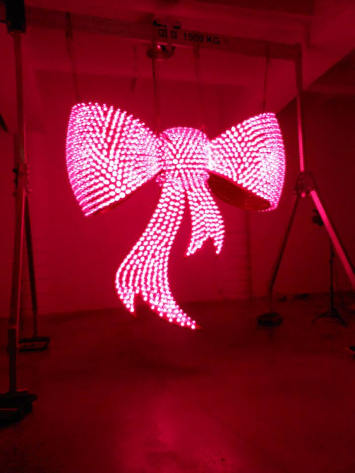 Descubra como Joana Vasconcelos criou o laço para a Dior