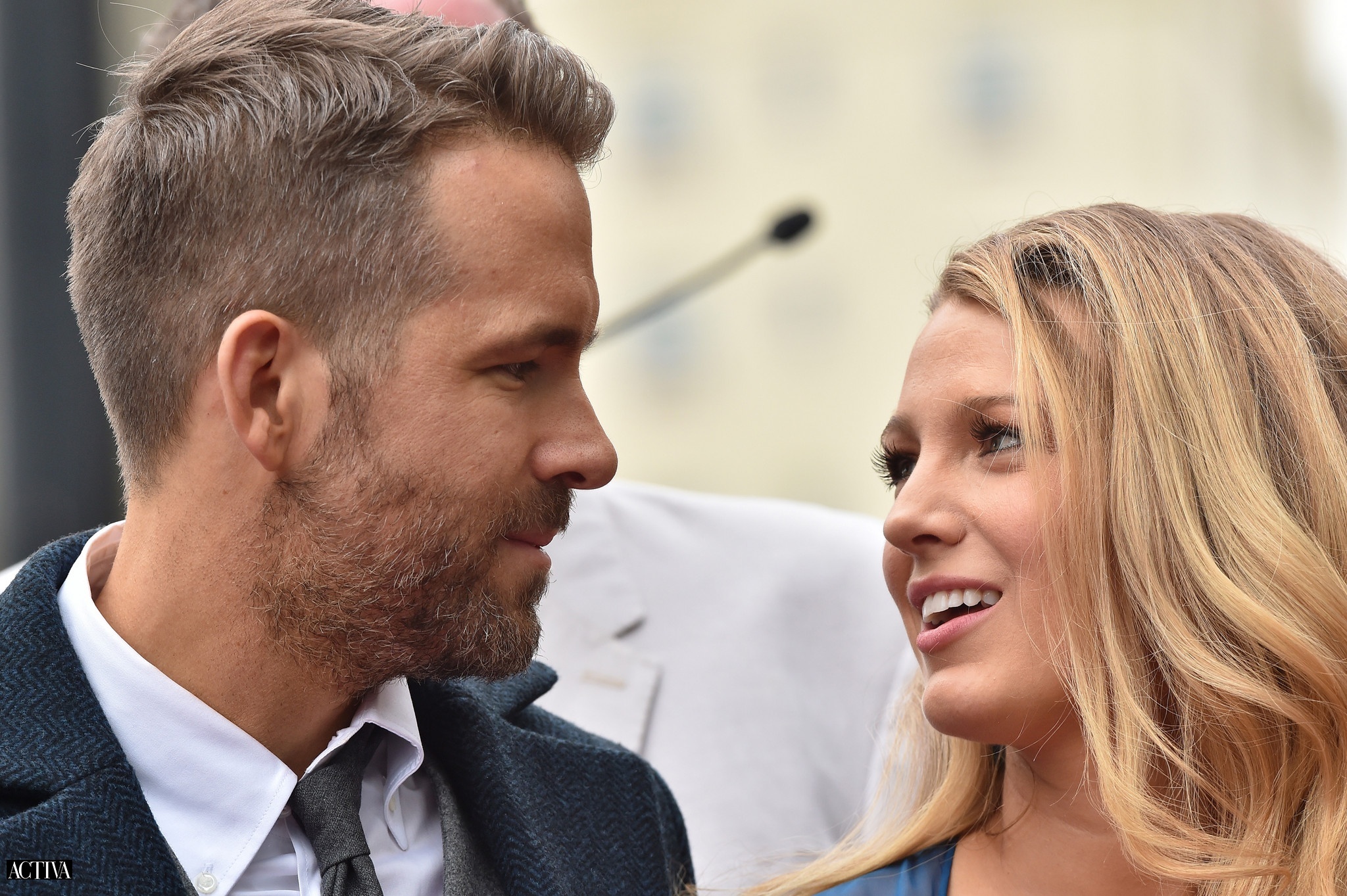 Blake Lively brinca com penteado de quarentena de Ryan Activa