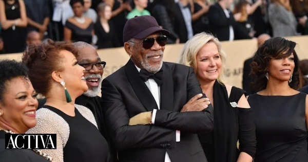 O motivo para Morgan Freeman usar uma luva na mão esquerda