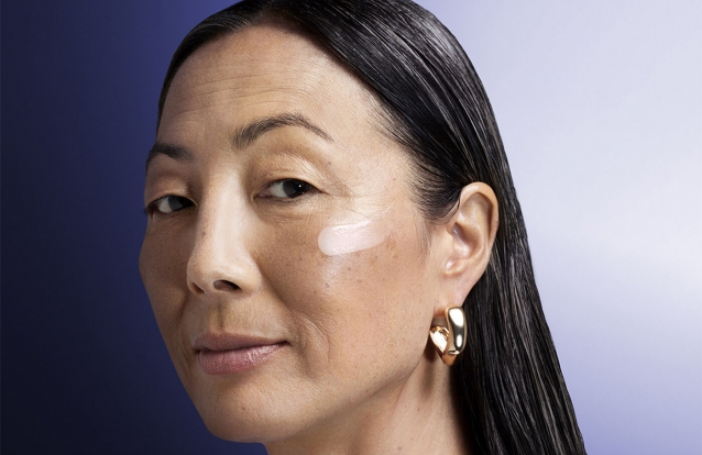 Vital Perfection LiftDefine Radiance Night Concentrate capa