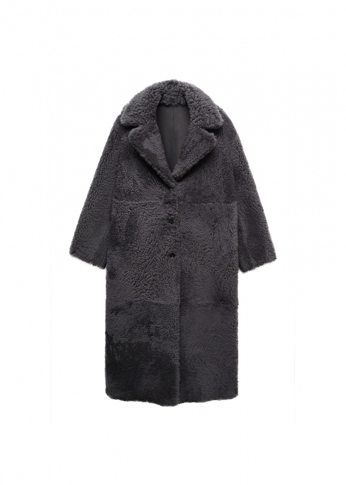 O casaco de Emily Ratajkowski que vai querer neste inverno